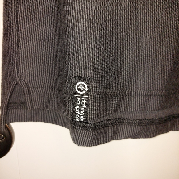 LRG half button down T-shirt - Picture 2 of 4